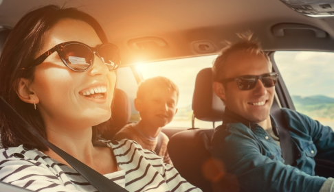 4 reasons it's important to wear your glasses when you’re on the road